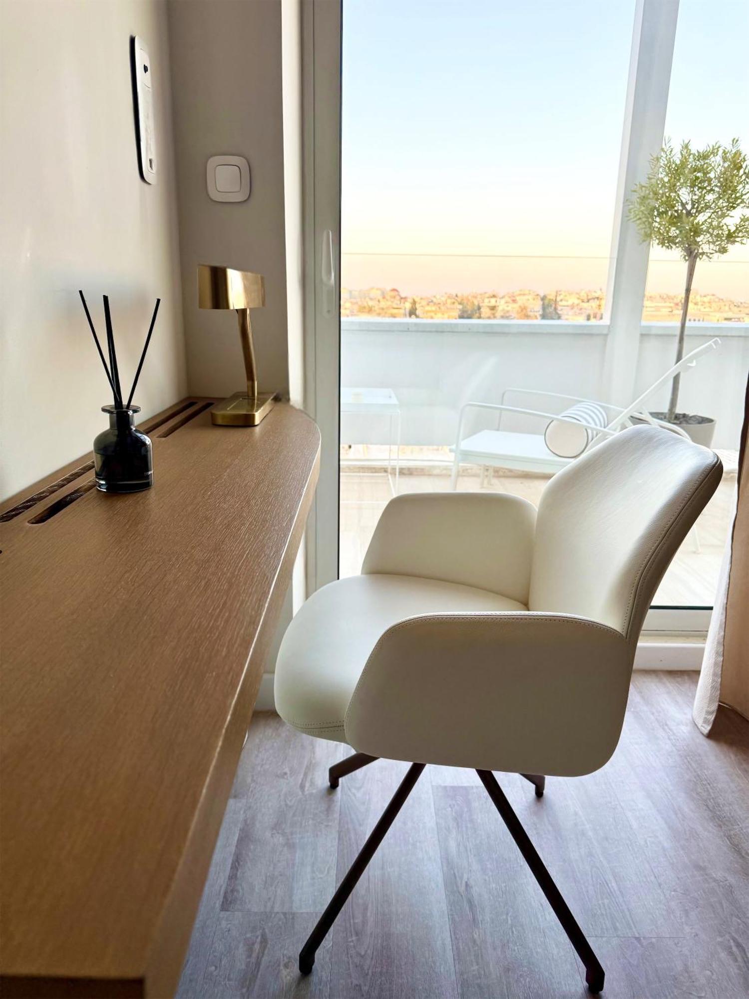 One 360 Skyline Penthouses * Ateny