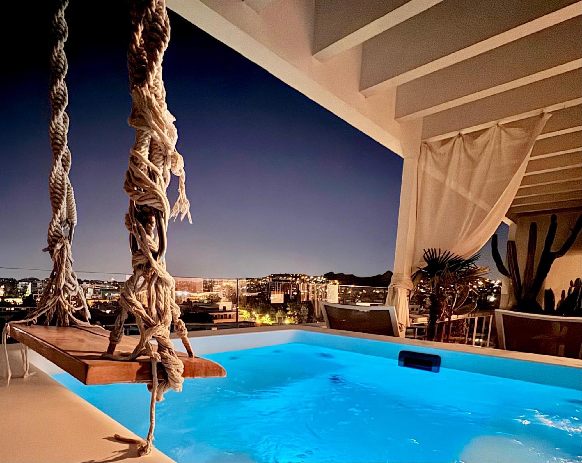 One 360 Skyline Penthouses