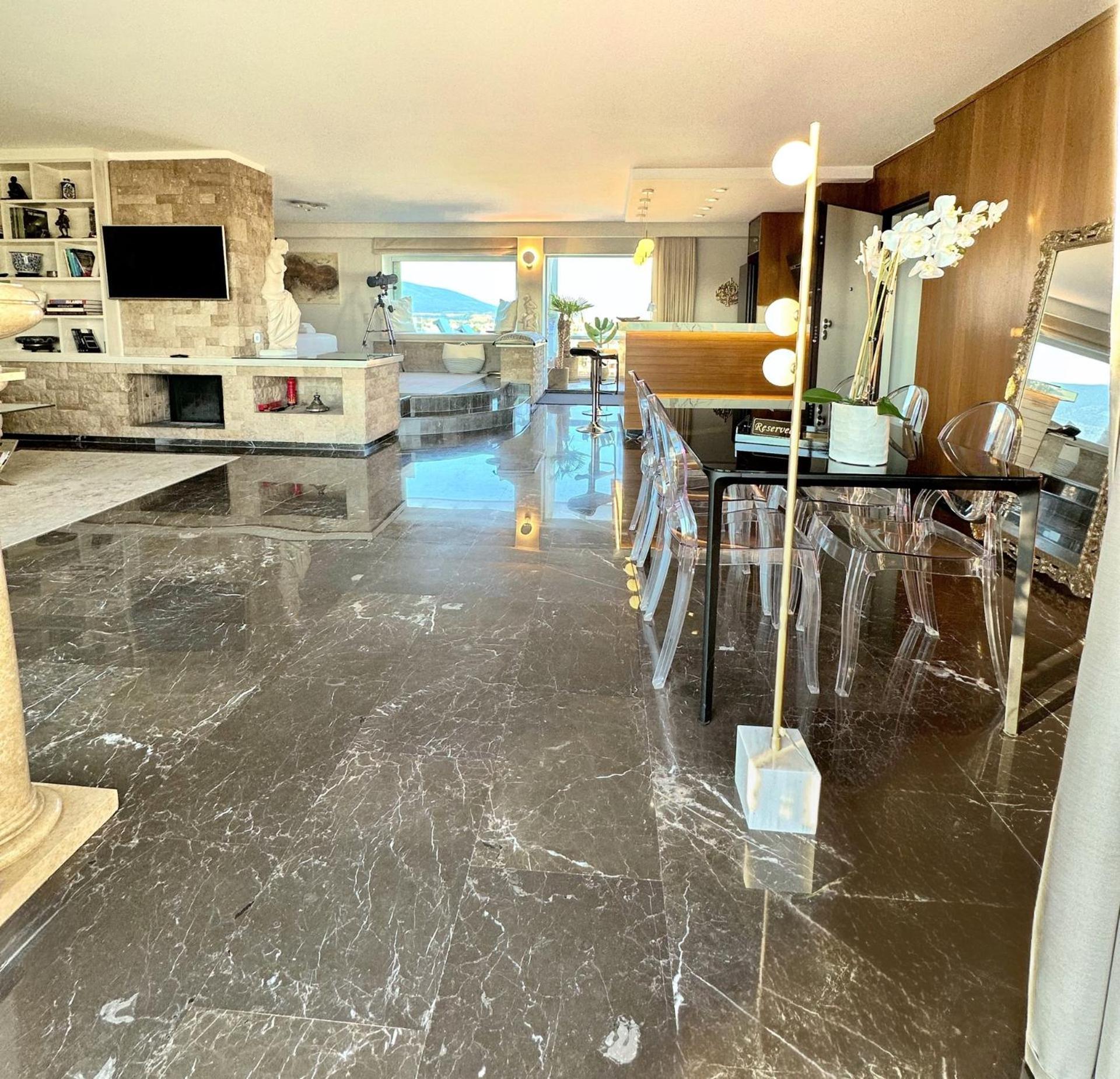 Apartament One 360 Skyline Penthouses